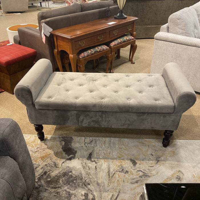 Grey Tufted Fabric Bench (BII)