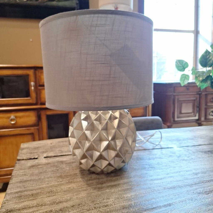 Silver Ball Table Lamp (KL)