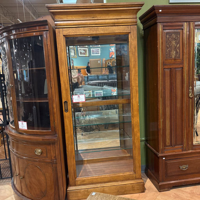 Glass Shelf Curio (KLH)