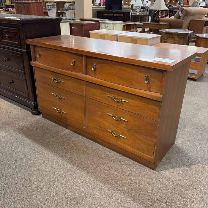DW 8-Drawer Dresser(BTK)