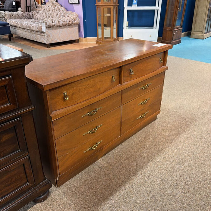 DW 8-Drawer Dresser(BTK)