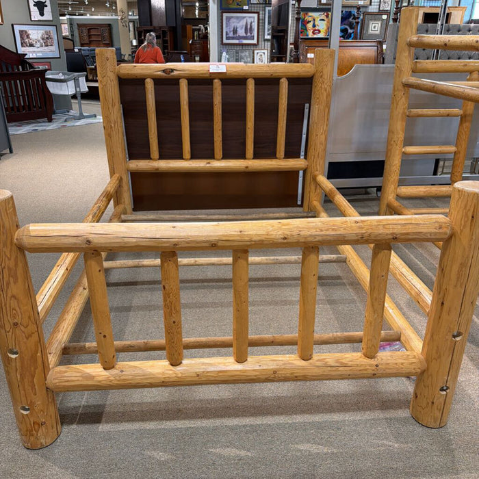 Live-Edge Queen Bedframe(KHK)