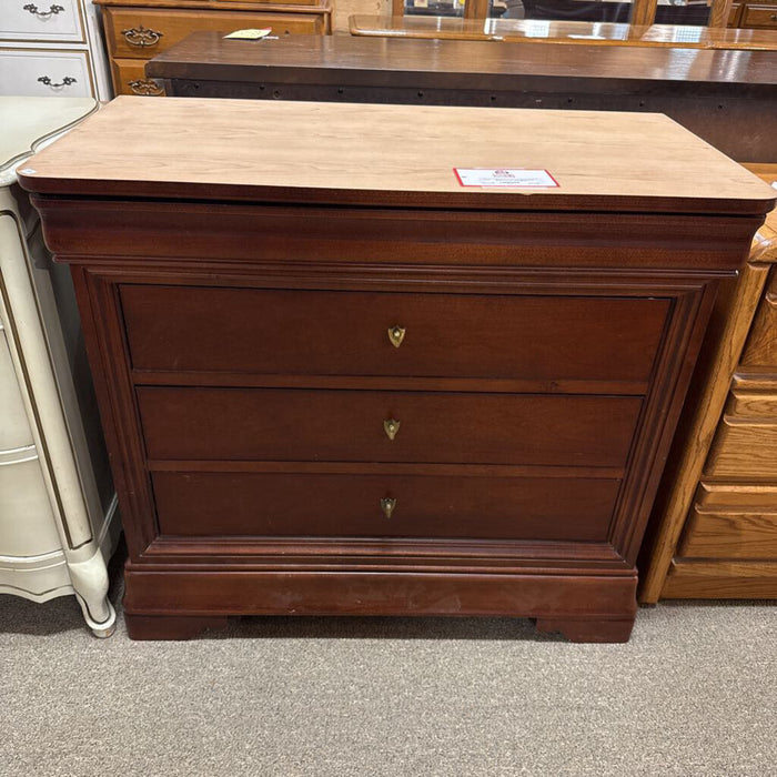 Brown Unfinished 3-Drawer Dresser(BLA)