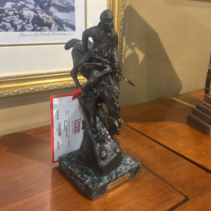 "Mountain Man" Statue(BTK)