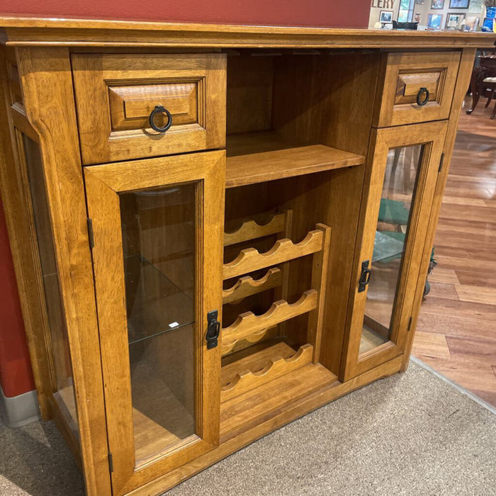 Oak 2-Door Wine Cabinet(BTK)