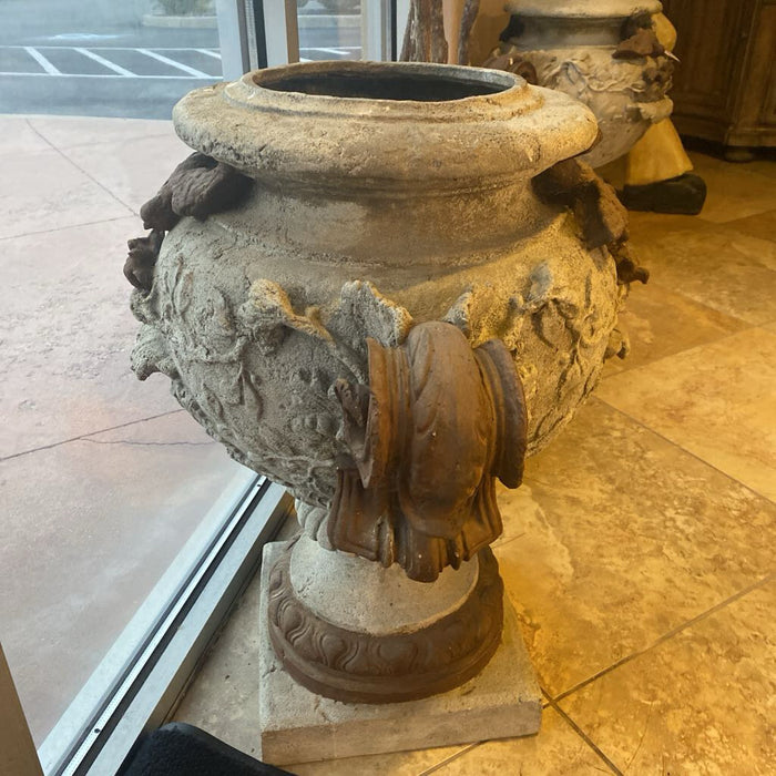 Outdoor Stone Ornate Planter(SK)