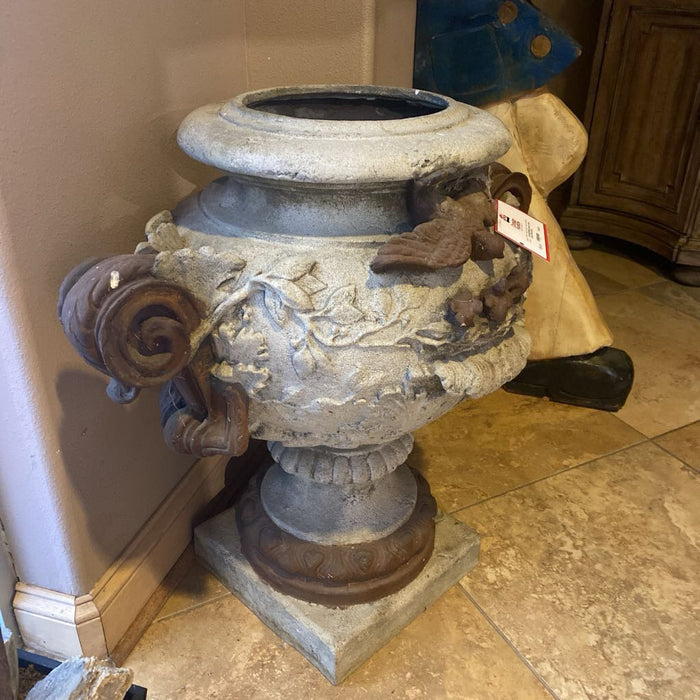 Outdoor Stone Ornate Planter(SK)