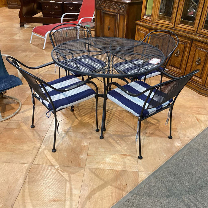 Black Patio Table/4CH(ALK)