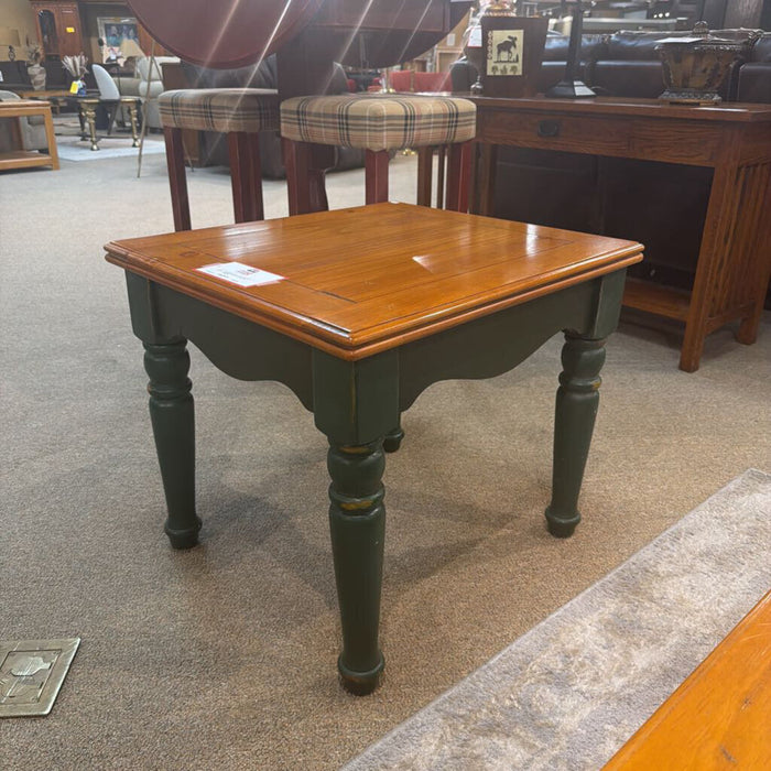 LW Green End Table(TI)