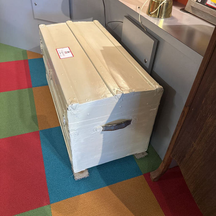 White Painted Chest(BHA)