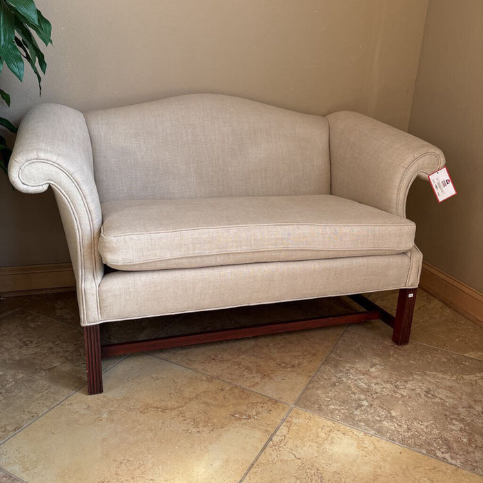 White Vintage Loveseat (BTK)