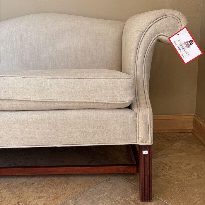White Vintage Loveseat (BTK)
