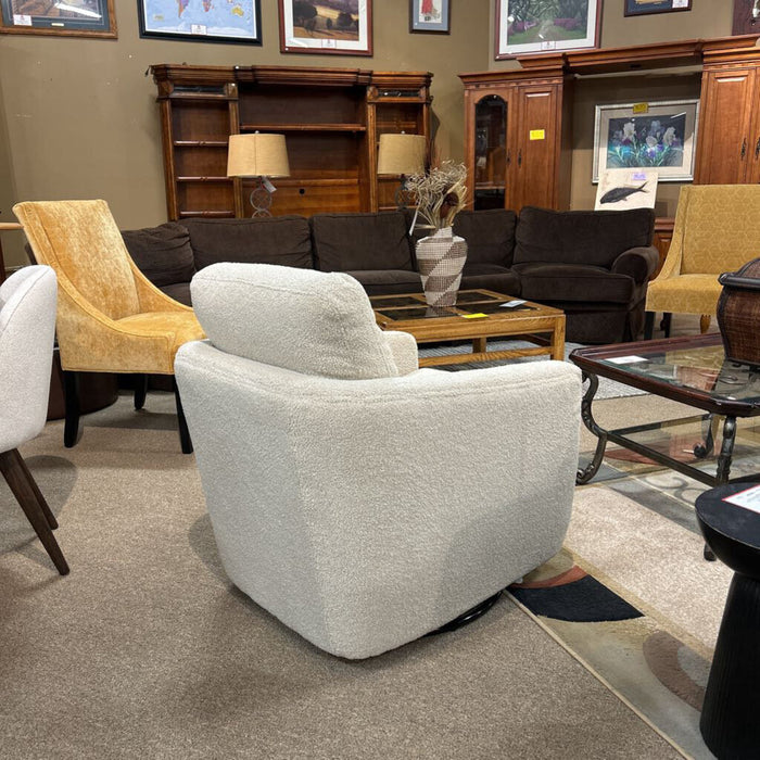 Swivel Glider Chair (AMH)