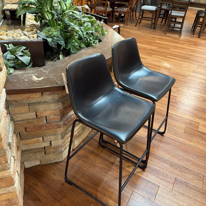 Set of 2 Black barstools (BIH)
