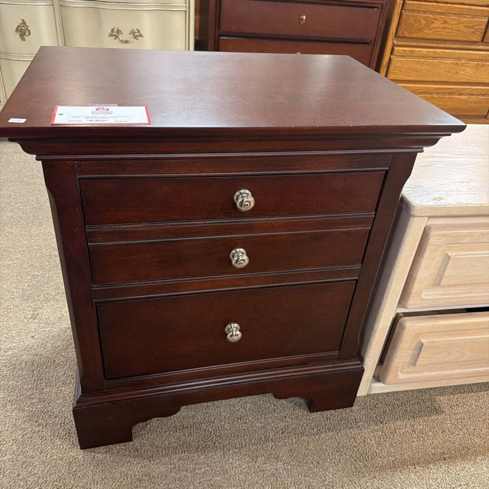 DW 2 Drawer Nightstand (TI)