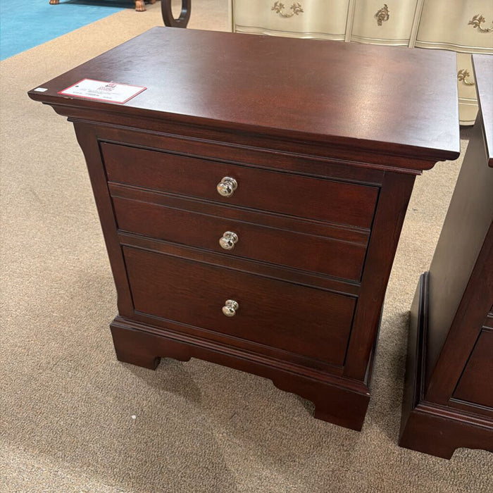 DW 2 Drawer Nightstand (TI)