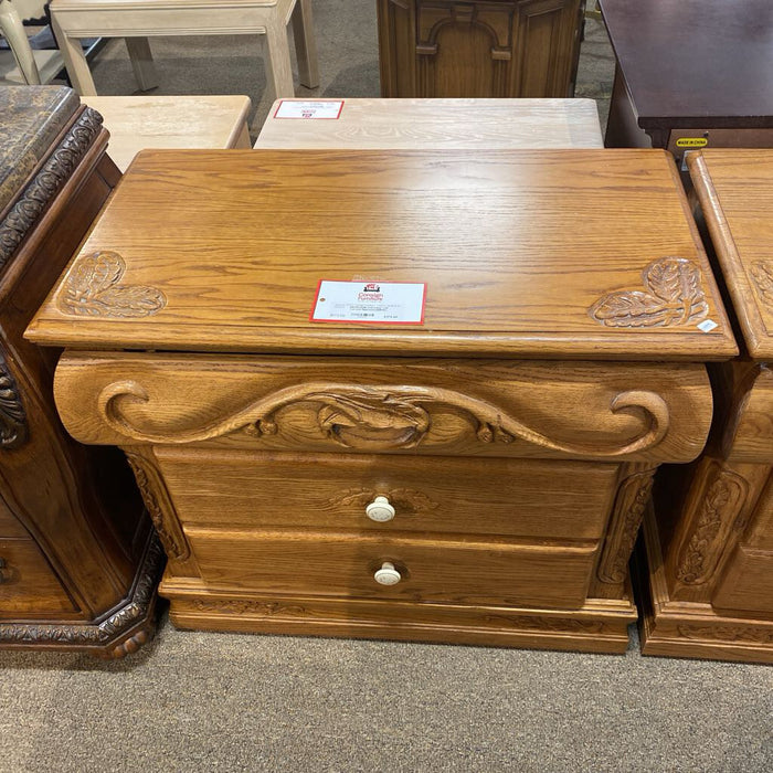 3-Drawer LW Carved Nightstand(BHA)