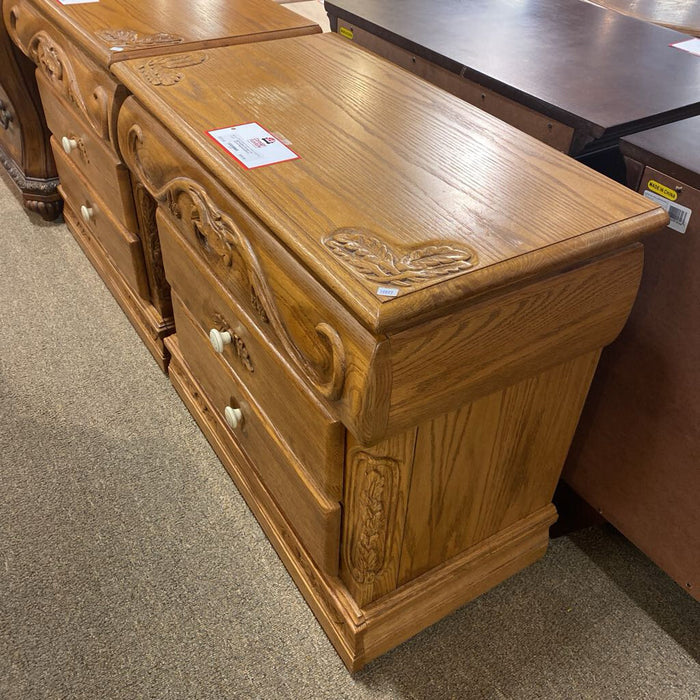 3-Drawer LW Carved Nightstand(BHA)