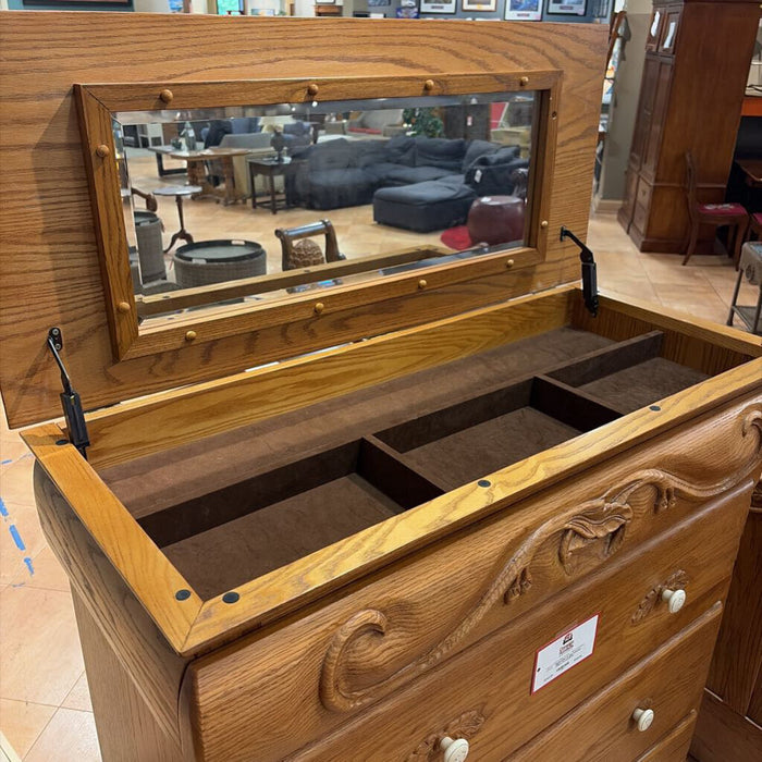 LW Oak 5-Drawer Tallboy Dresser(BTK)