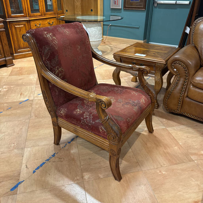 DW Ornate/Carved Fabric Chair(BTK)