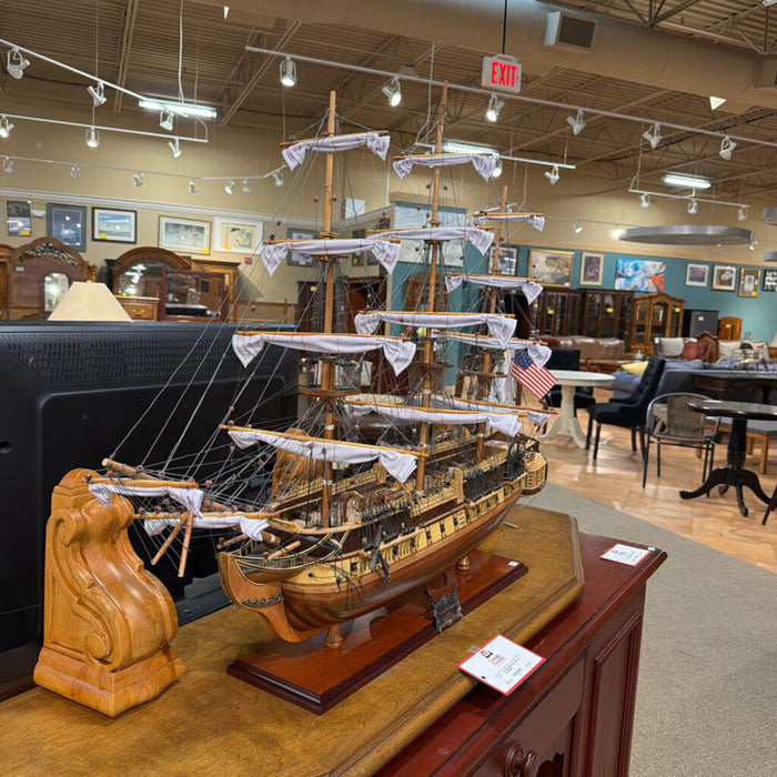 Model Ship on Mantle(BHA)