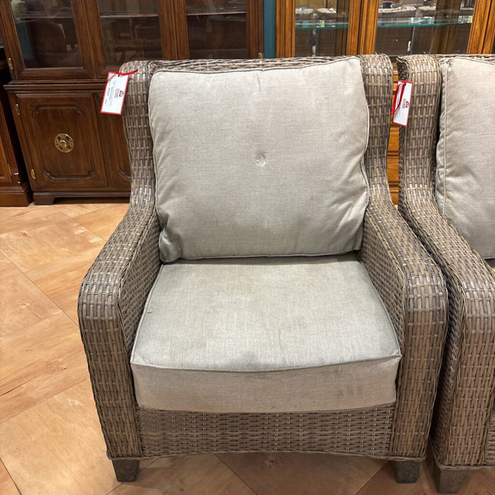 Wicker/Rattan Wingback Patio Chair(TI)