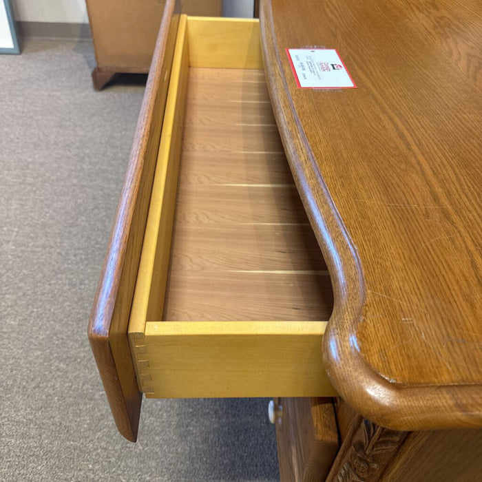 LW Ornate 3-Drawer Dresser(BTK)