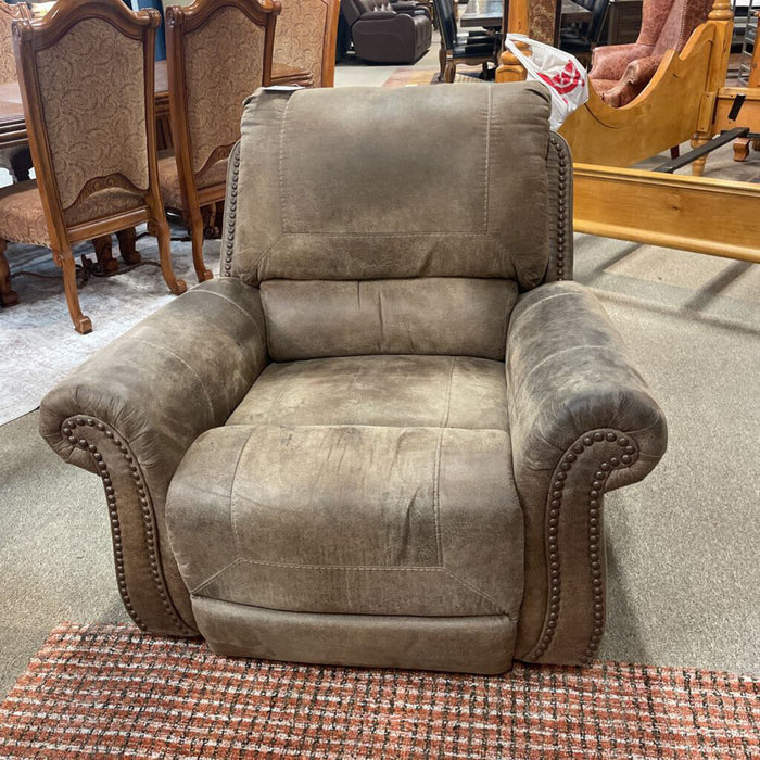 Brown NH Manual Recliner(BTK)