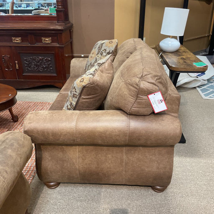 Brown NH Loveseat(LSH)
