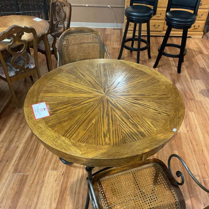 Pub Height Table w/ 2CH's(BAI)