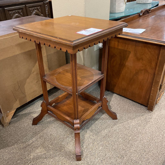 Tall Oak 2-Tier End Table(LS)