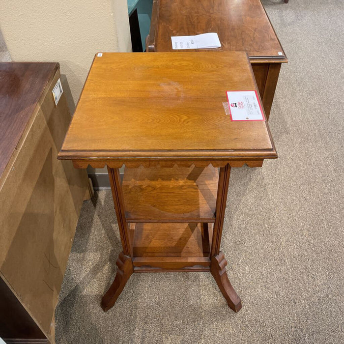 Tall Oak 2-Tier End Table(LS)