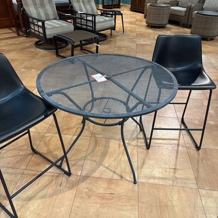 Metal Round Patio Table w/ 4CH's(BTK)