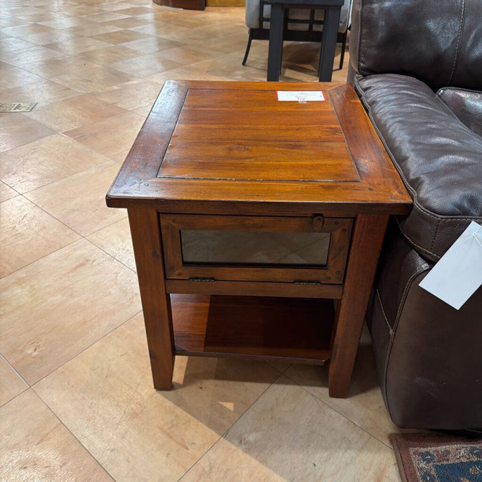 Rustic Wood End Table(BHA)