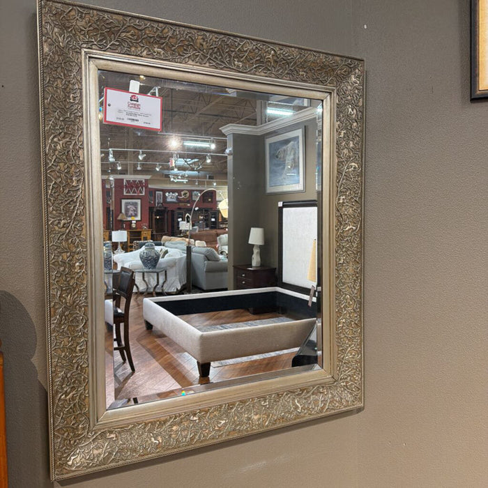 Silver Accent Wall Mirror(TI)