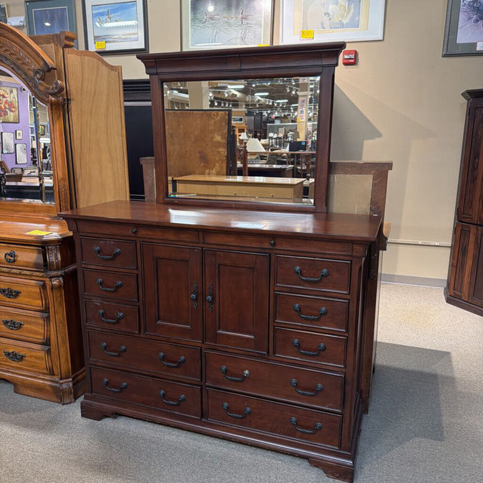 12 Drawer DW Dresser w/ Mirror (SAK)