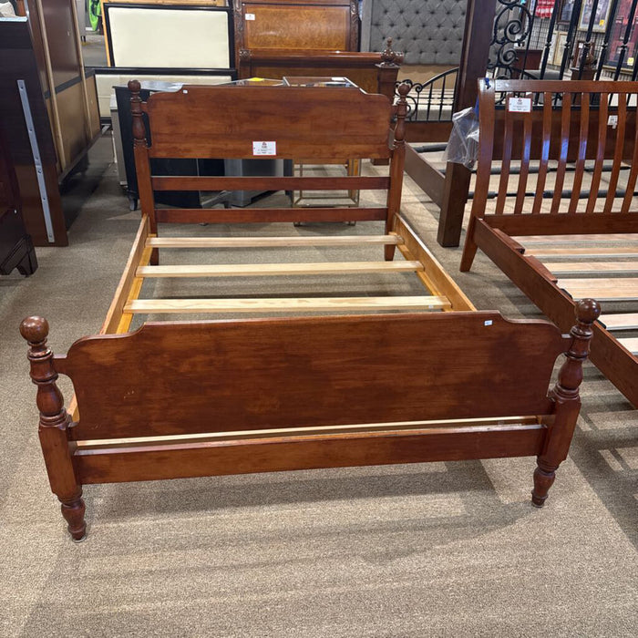 DW Full Bedframe(BAH)