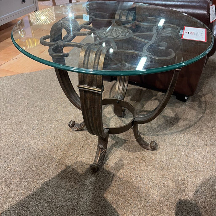 GT/Rod Iron Base End Table(TI)