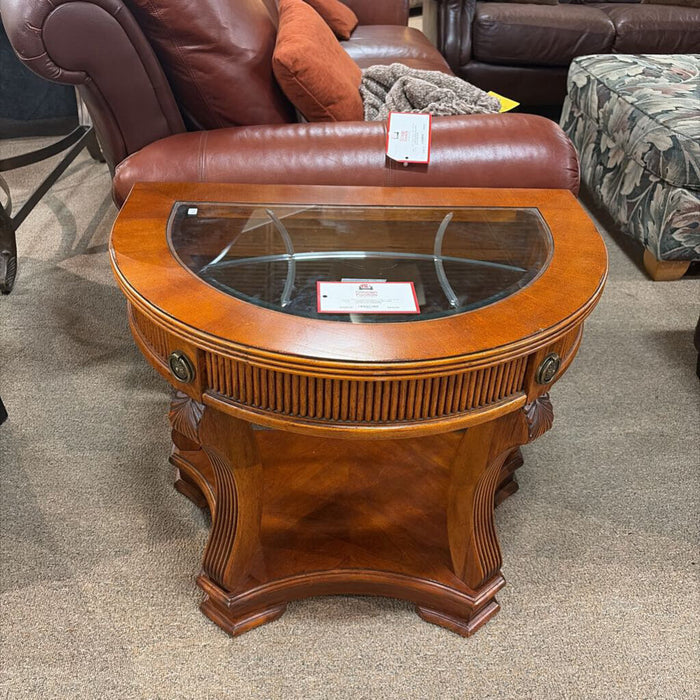 DW GT Half-Circle End Table(TI)