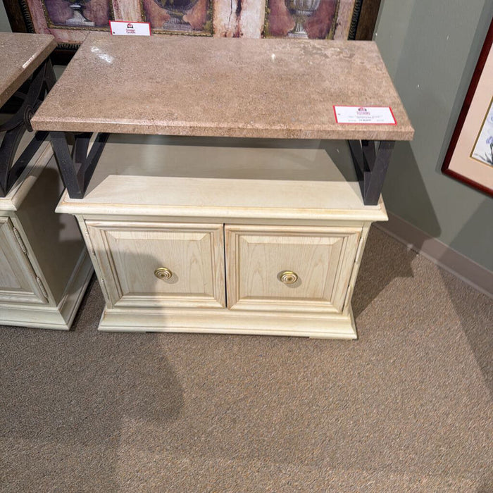 2-Door Stonetop LW Nightstand(BHA)