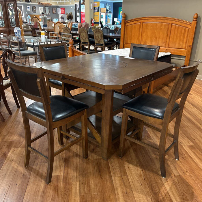 Pub Height Table w/ 4CH + Susan(SAK)