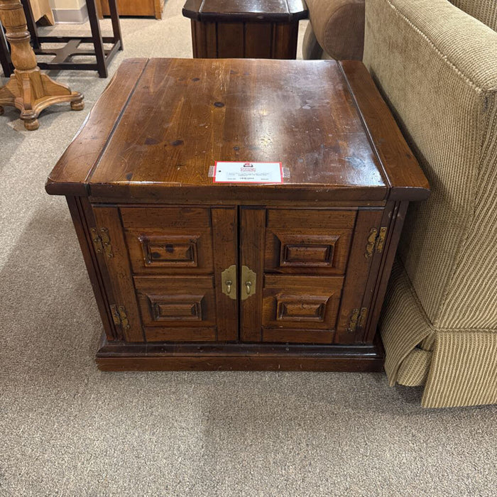 LW Square End Table(AT)