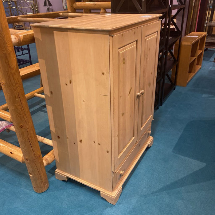 LW Clothing Armoire(BAH)