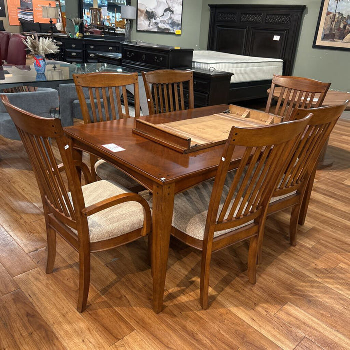 DW DR Table w/ 6CH's + 1LF(LSH)
