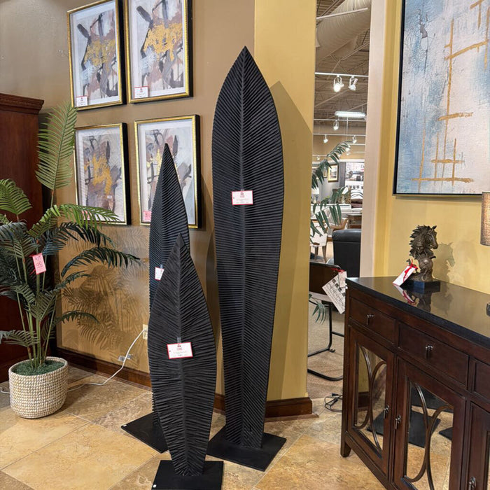 Black Standing Tree Leaf Statue(BTK)