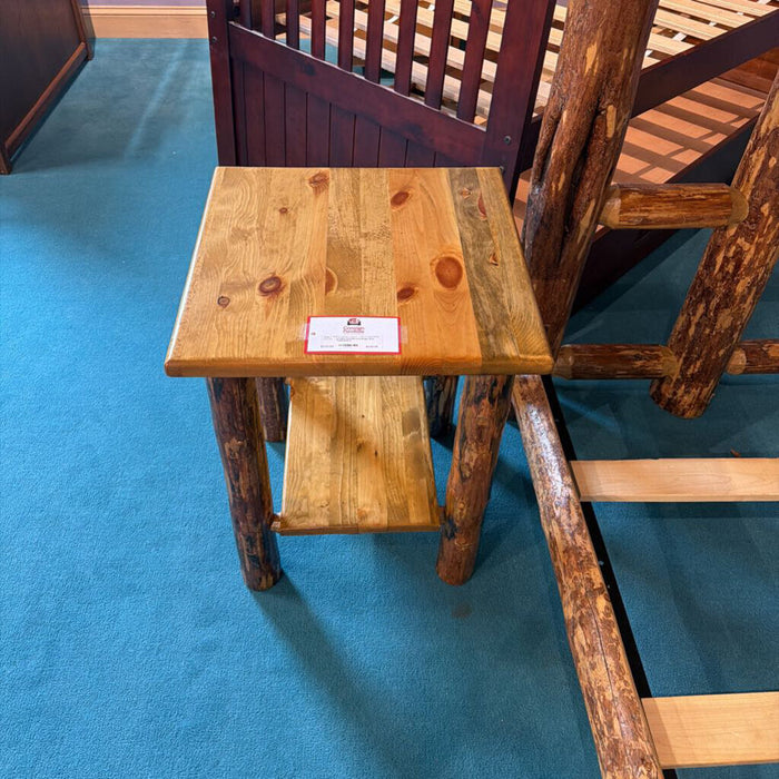 Live-Edge End Table(BAH)
