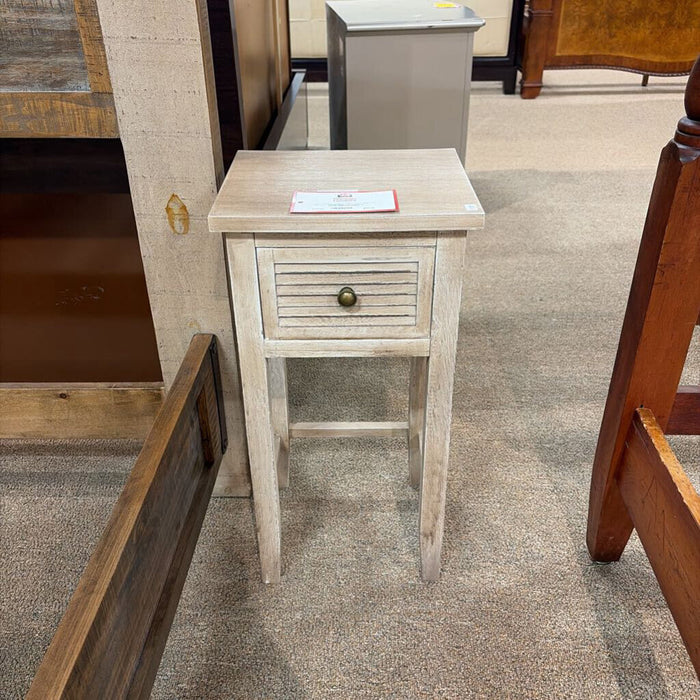 Tall 1-Drawer White Nightstand(AT)