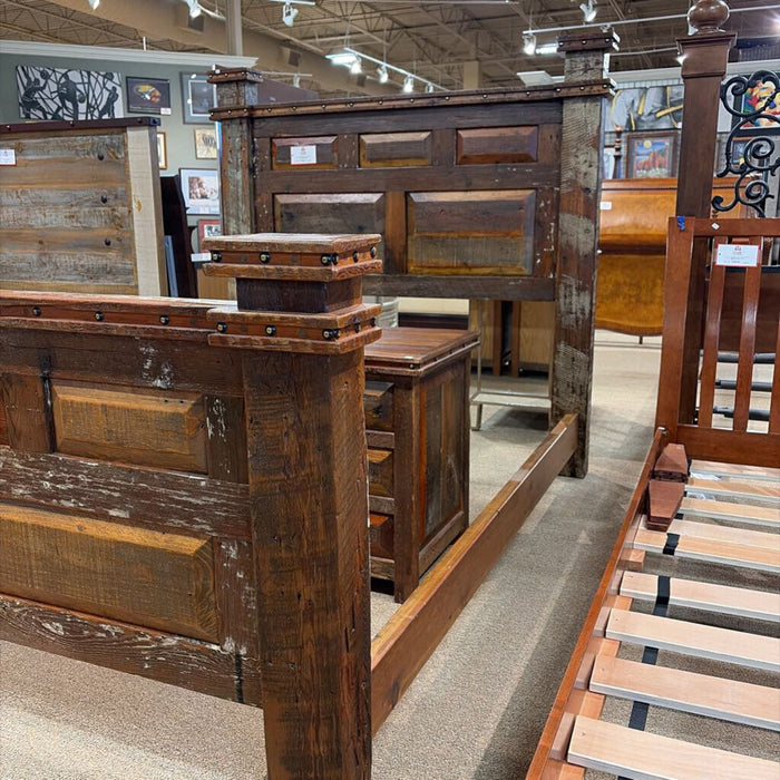 Reclaimed Wood Queen Bedframe(ISK)