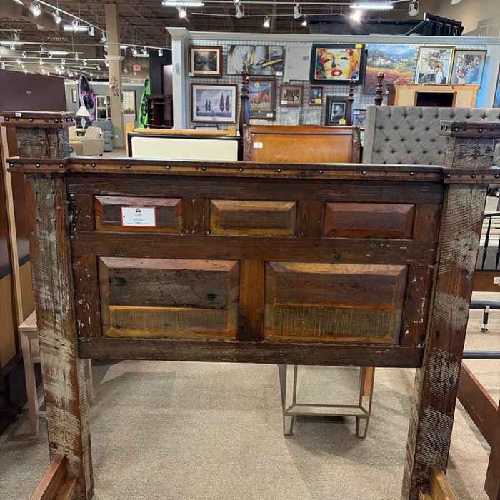 Reclaimed Wood Queen Bedframe(ISK)