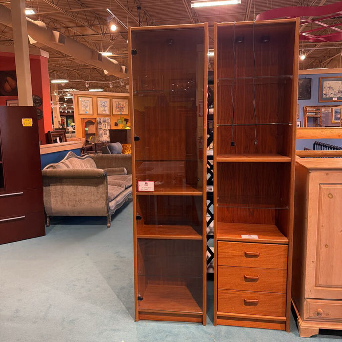 Tall Shelving Unit w/ Glass (KL)